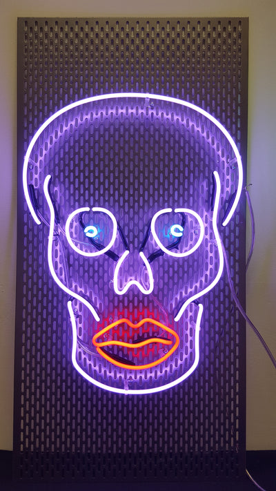 Lippy Skull Neon Sign