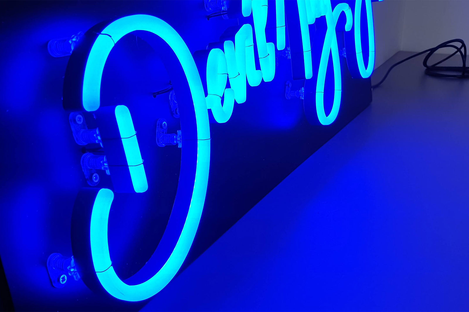 Neon vs LED Neon: What’s the Difference?