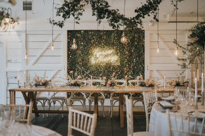 Why Neon Signs Are The Perfect Wedding Accessory 