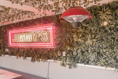 Why You Need an Outdoor Neon Sign This Summer