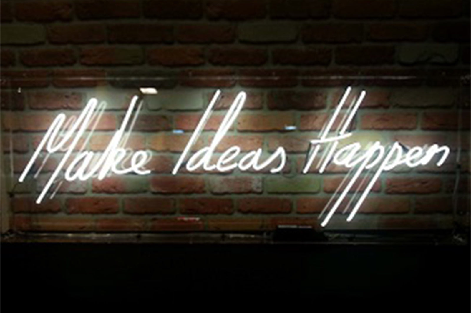 Making Sure You’re Buying Reputable, Genuine Neon