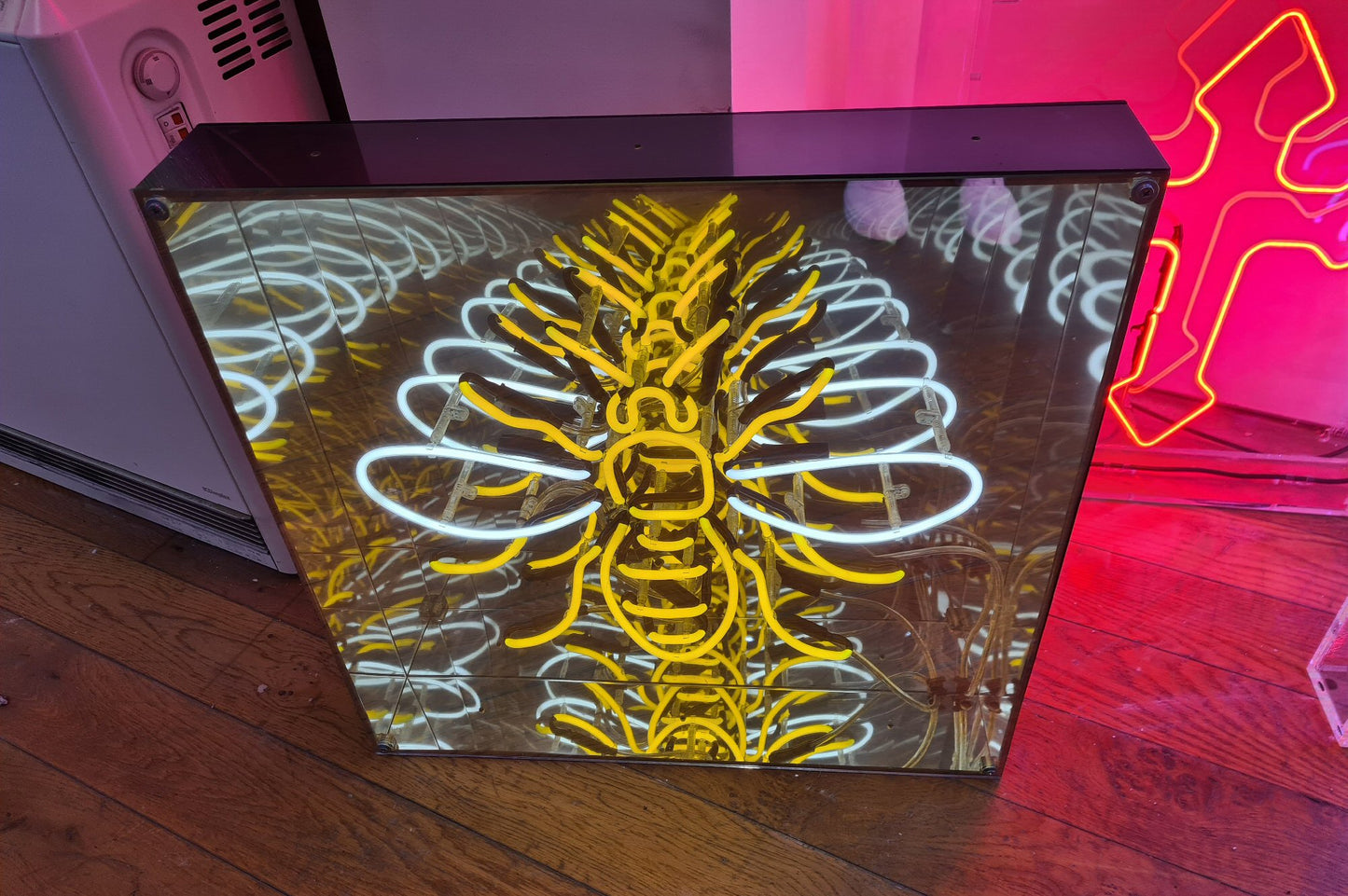 Manchester Bee Infinity Box Neon Sign