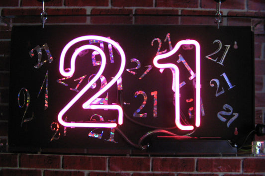 21 (Small) (for hire)