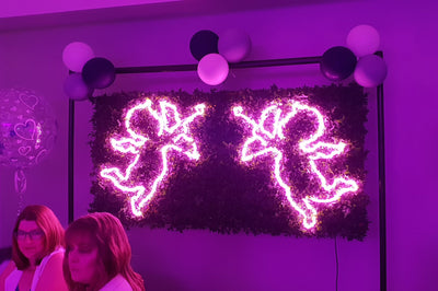 CHERUBS PAIR Neon Sign