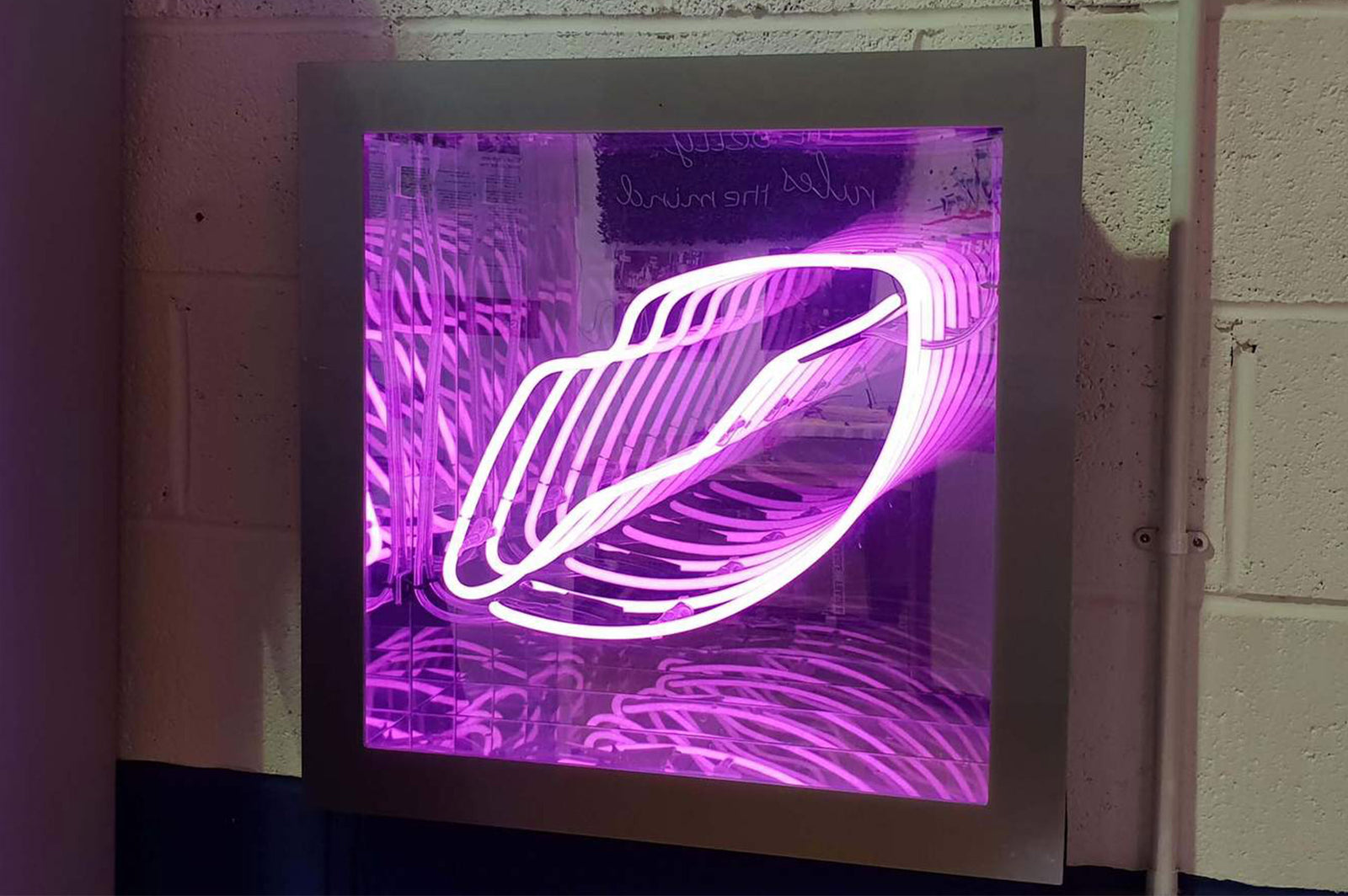 Lips Infinity (for hire)